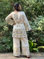 Women Cream Floral Embroidered Kurti Pant Set - Image 2